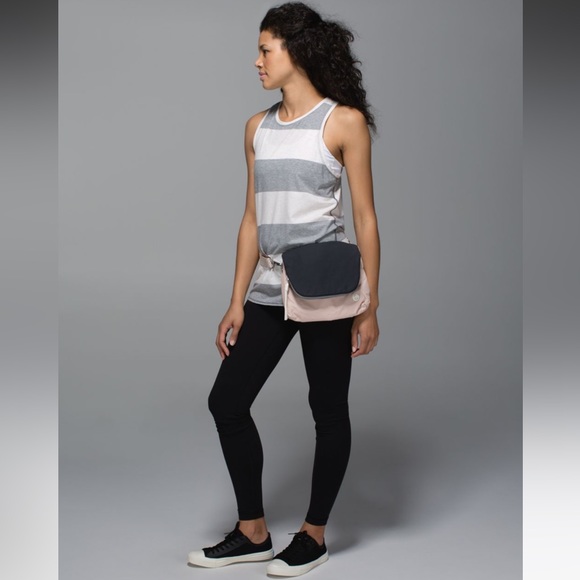 Lululemon Party Om Bag | Grain / Deep Coal / Angel Wing - Picture 2 of 12